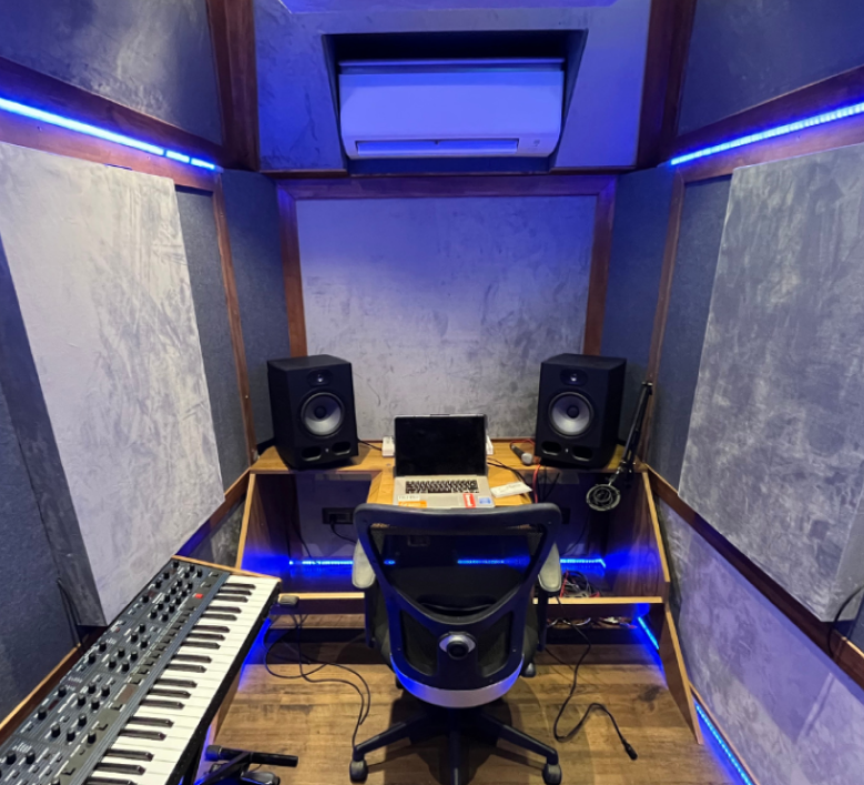 Studio-A-2-1024×1024 1